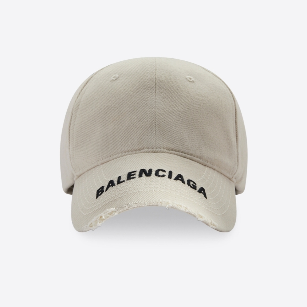 |NEW W/ TAGS - NEVER WORN - 1000% AUTHENTİC| Balenciaga - Women's Hat (Small)